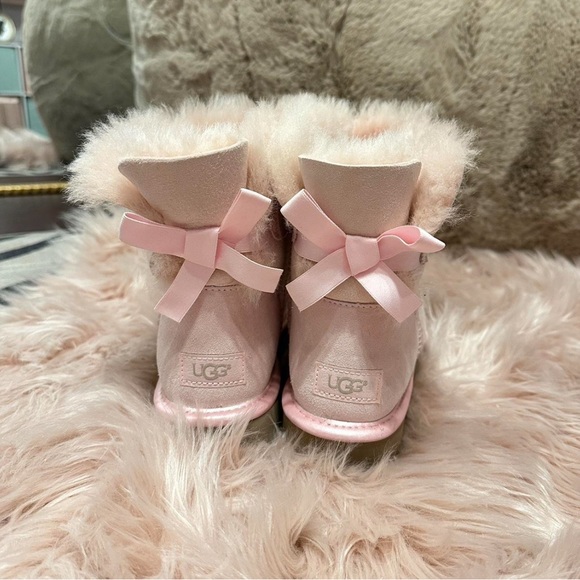 pink bailey bow ugg boots - Picture 1 of 3